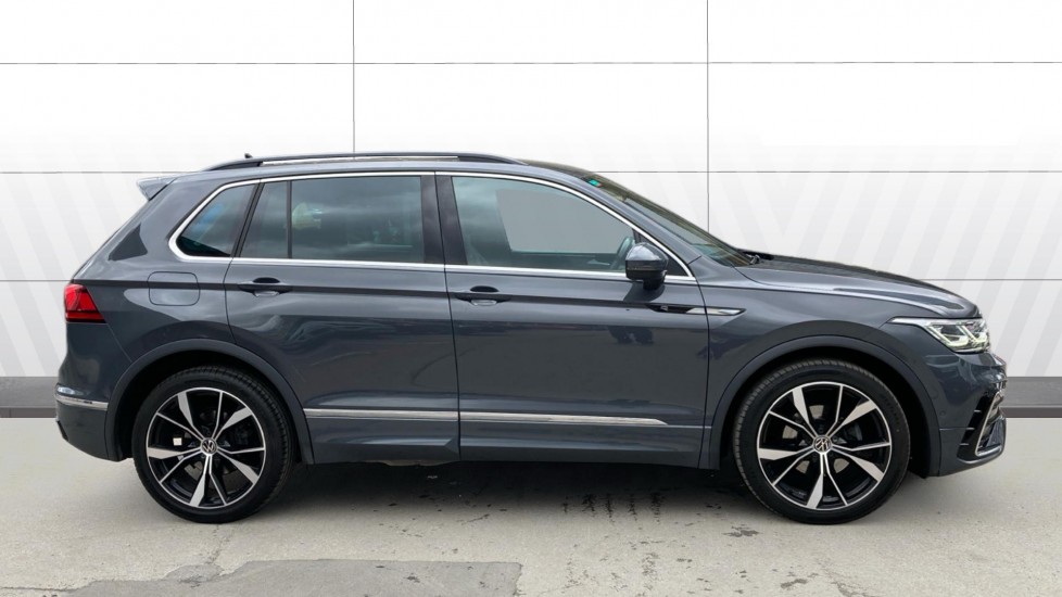 Volkswagen Tiguan 2.0 TDI R-Line 5dr DSG Diesel Estate - Image 5