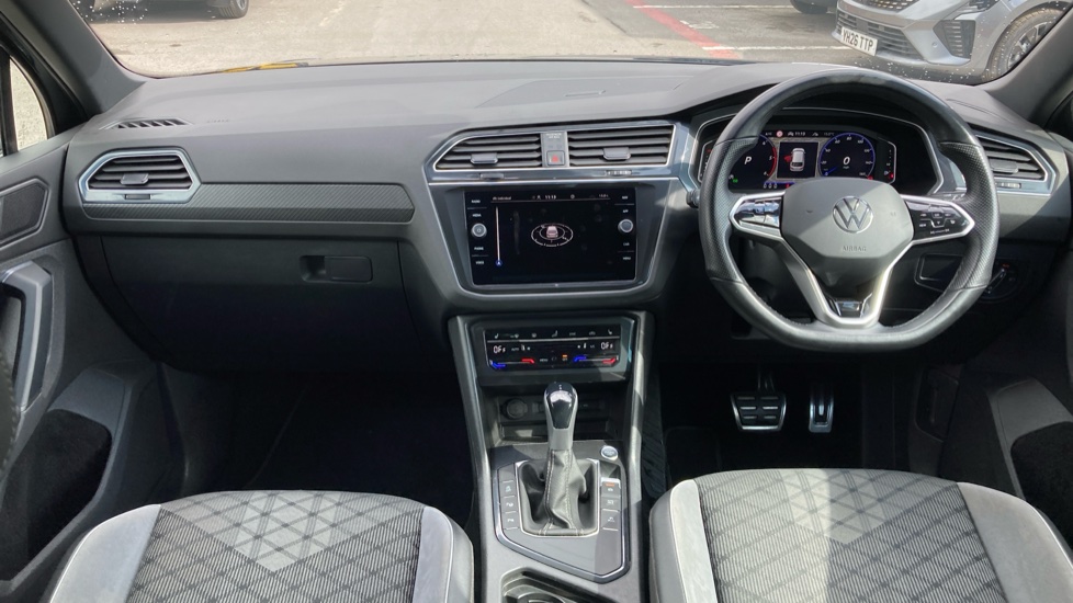 Volkswagen Tiguan 2.0 TDI R-Line 5dr DSG Diesel Estate - Image 10