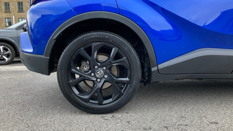 Toyota C-HR 1.2T Dynamic 5dr Petrol Hatchback - Image 7
