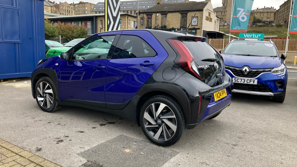 Toyota Aygo X 1.0 VVT-i Edge 5dr Petrol Hatchback - Image 17
