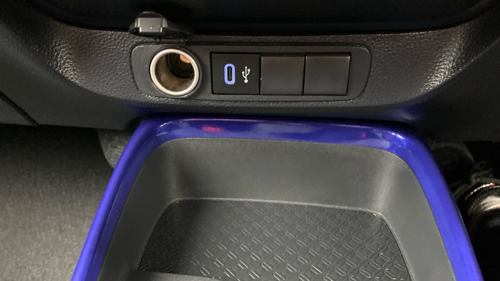 Toyota Aygo X 1.0 VVT-i Edge 5dr Petrol Hatchback - Image 22