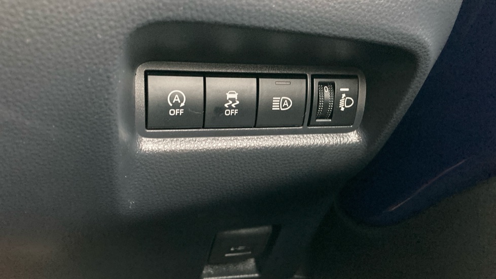 Toyota Aygo X 1.0 VVT-i Edge 5dr Petrol Hatchback - Image 27