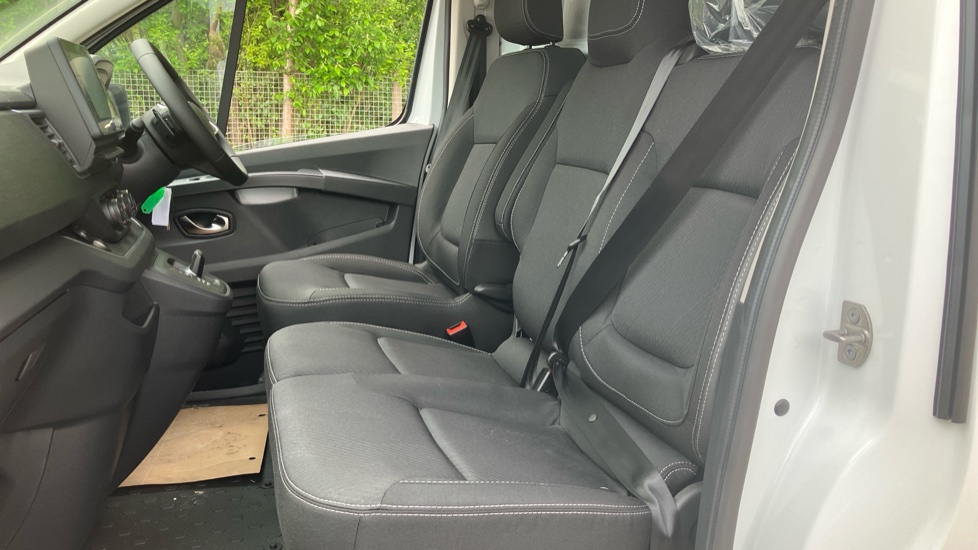 Renault Trafic Lwb Diesel LL30 Blue dCi 150 Extra [Safety] Van EAG9 - Image 16