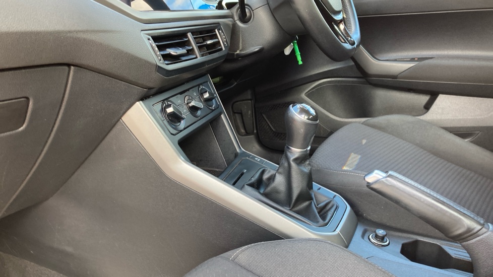 Volkswagen Polo 1.0 SE 5dr Petrol Hatchback - Image 13