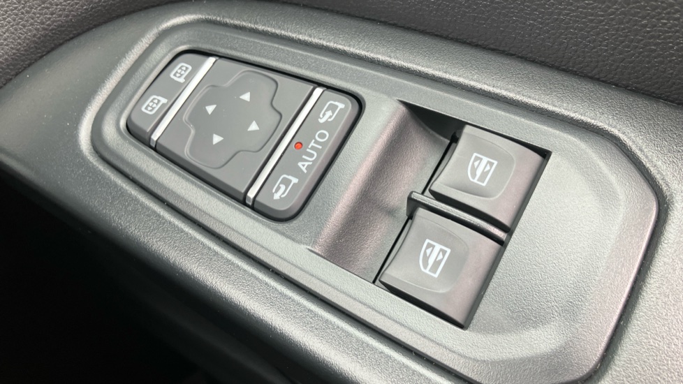 Renault Trafic Lwb Diesel LL30 Blue dCi 150 Extra Sport Van - Image 21