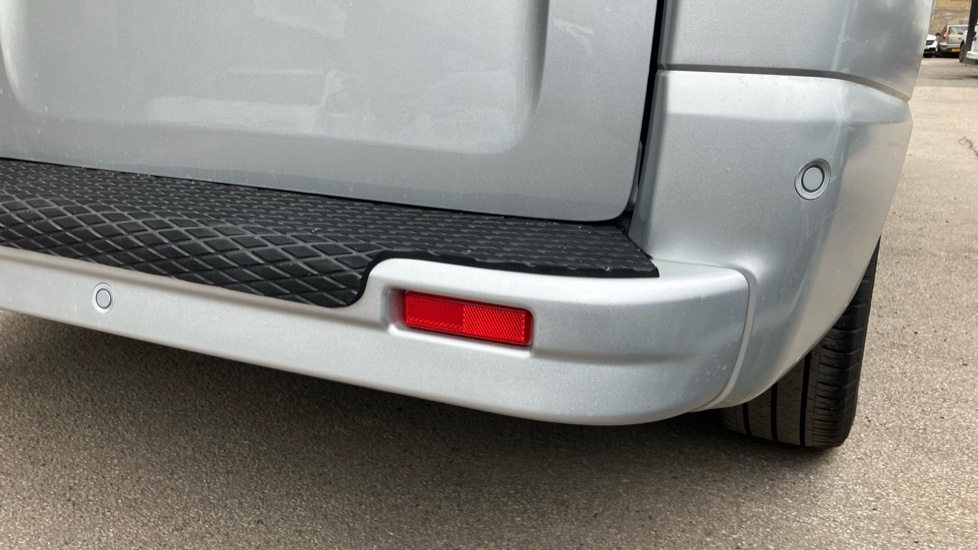 Renault Trafic Lwb Diesel LL30 Blue dCi 150 Extra Sport Van - Image 30