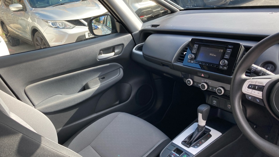 Honda Jazz 1.5 i-MMD Hybrid SE 5dr eCVT Hybrid Hatchback - Image 14