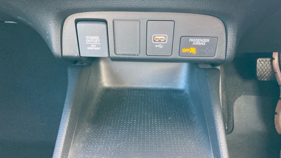 Honda Jazz 1.5 i-MMD Hybrid SE 5dr eCVT Hybrid Hatchback - Image 21