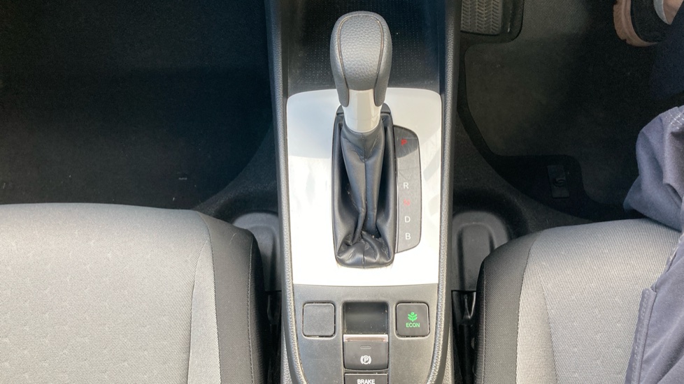 Honda Jazz 1.5 i-MMD Hybrid SE 5dr eCVT Hybrid Hatchback - Image 22