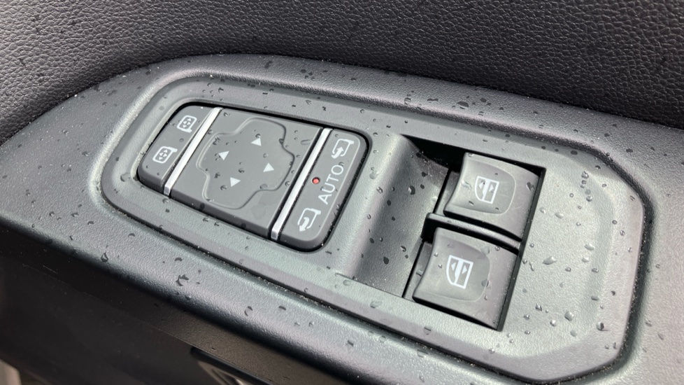 Renault Trafic Swb Diesel SL28 Blue dCi 130 Sport Van - Image 21