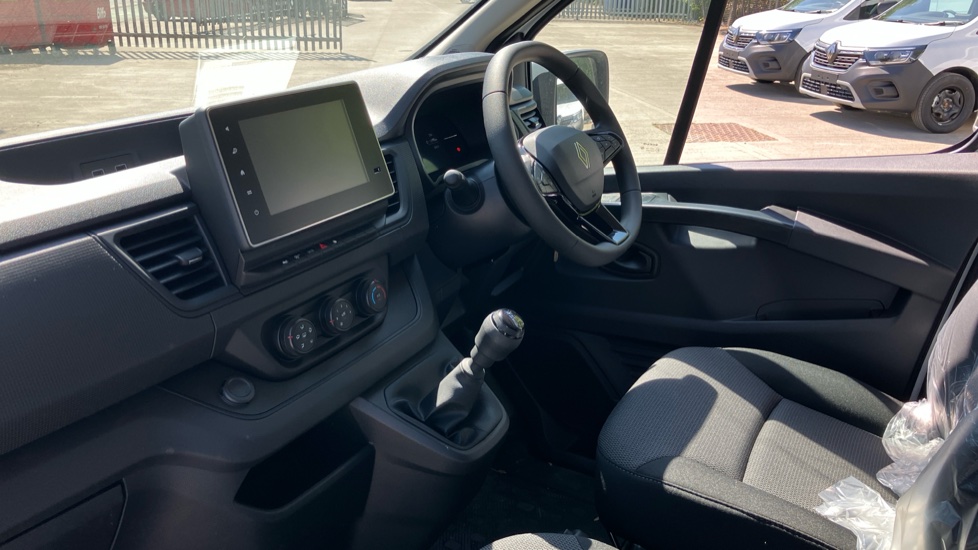 Renault Trafic Swb Diesel SL30 Blue dCi 130 Advance [Safety] Van - Image 9