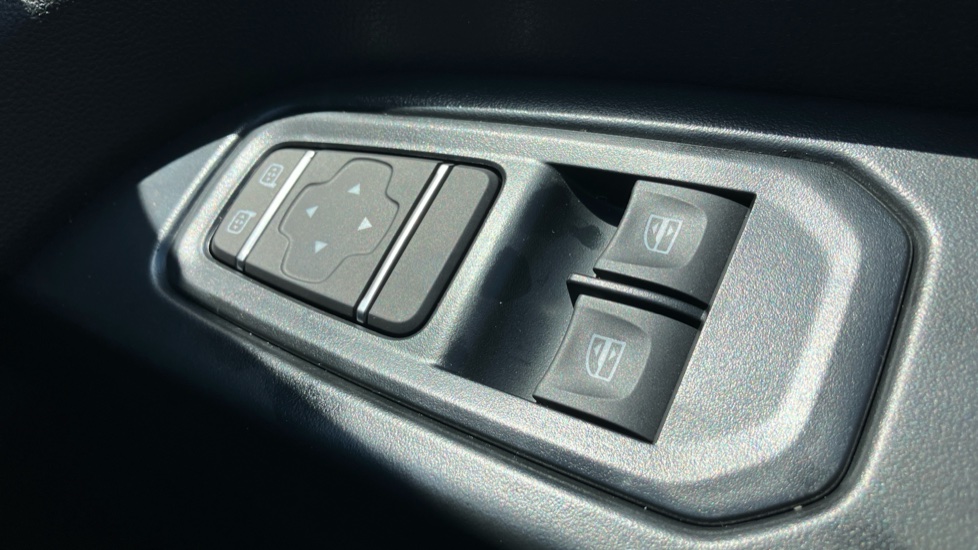 Renault Trafic Swb Diesel SL30 Blue dCi 130 Advance [Safety] Van - Image 25