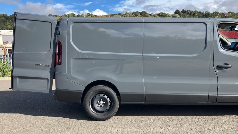 Renault Trafic Lwb Diesel LL30 Blue dCi 130 Advance [Safety] Van - Image 2