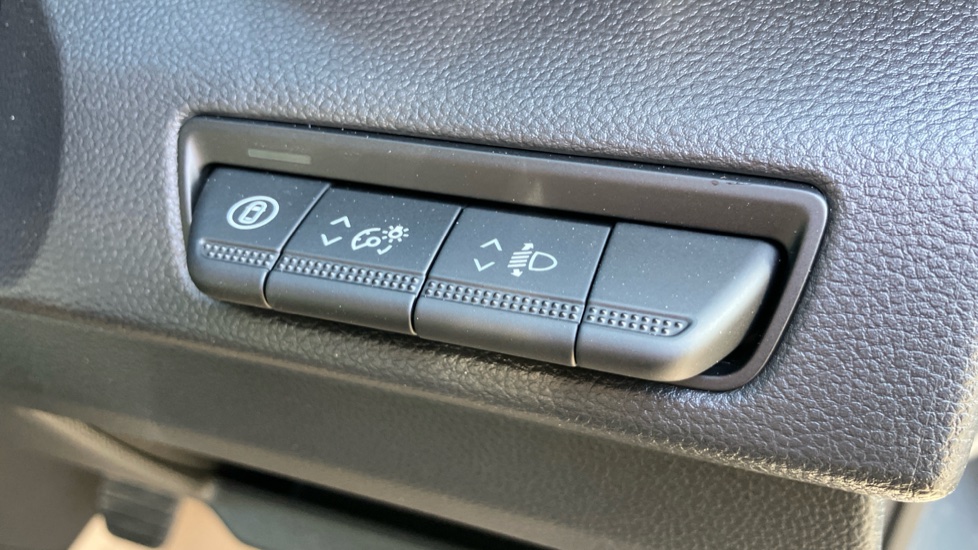 Renault Trafic Lwb Diesel LL30 Blue dCi 130 Advance [Safety] Van - Image 26