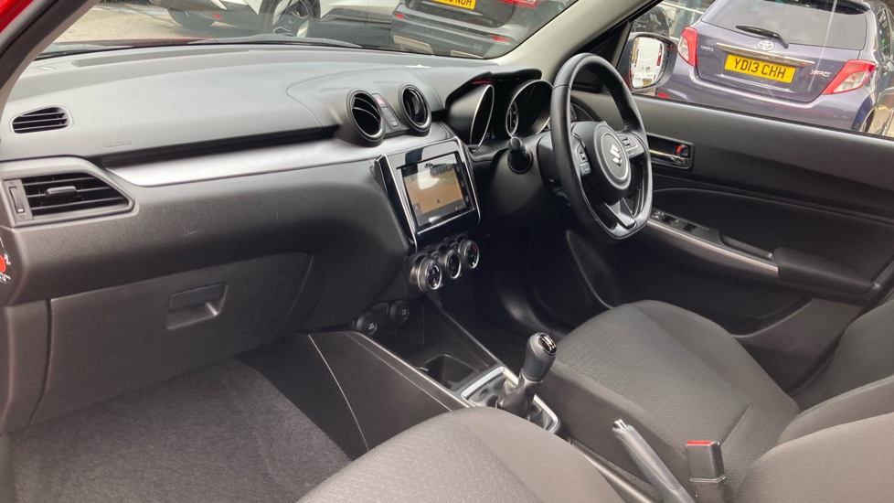Suzuki Swift 1.2 Dualjet 83 12V Hybrid SZ5 ALLGRIP 5dr Petrol Hatchback - Image 9