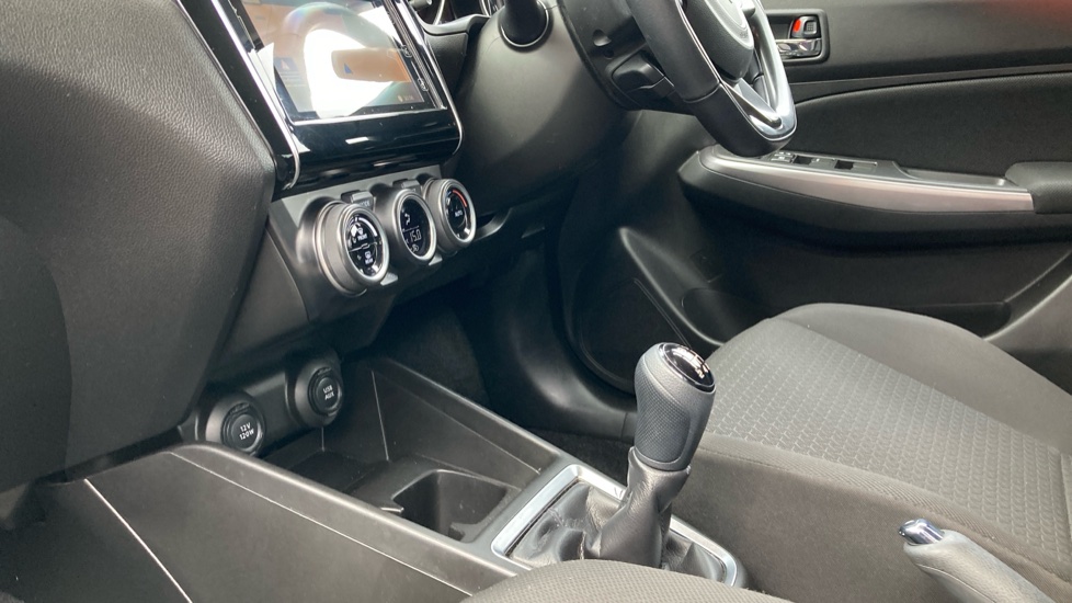 Suzuki Swift 1.2 Dualjet 83 12V Hybrid SZ5 ALLGRIP 5dr Petrol Hatchback - Image 13