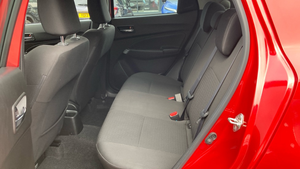 Suzuki Swift 1.2 Dualjet 83 12V Hybrid SZ5 ALLGRIP 5dr Petrol Hatchback - Image 16