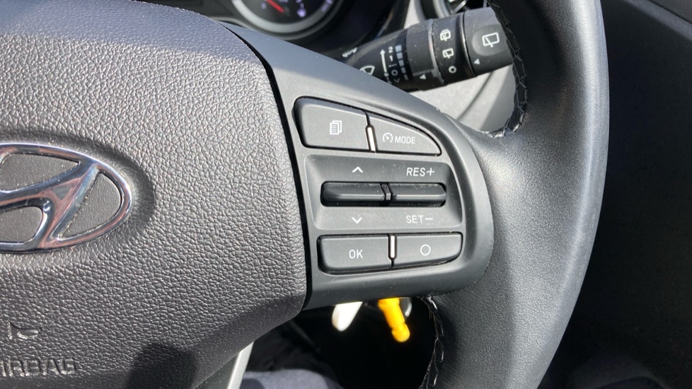 Hyundai i10 1.0 MPi SE Connect 5dr Petrol Hatchback - Image 26