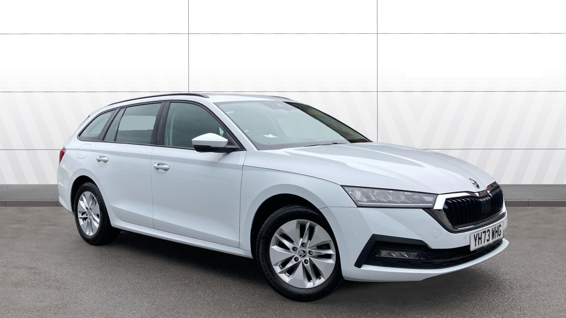 Skoda Octavia listing photo