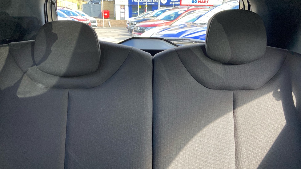 Toyota Aygo X 1.0 VVT-i Edge 5dr Auto Petrol Hatchback - Image 15