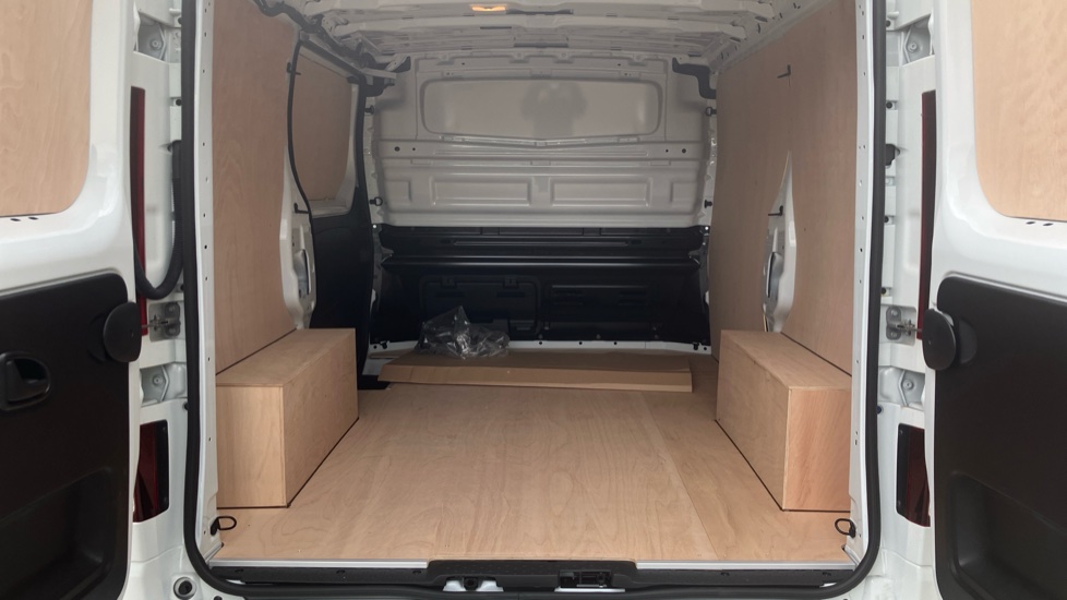 Renault Trafic Swb Diesel SL30 Blue dCi 150 Extra [Safety] Van EAG9 - Image 4