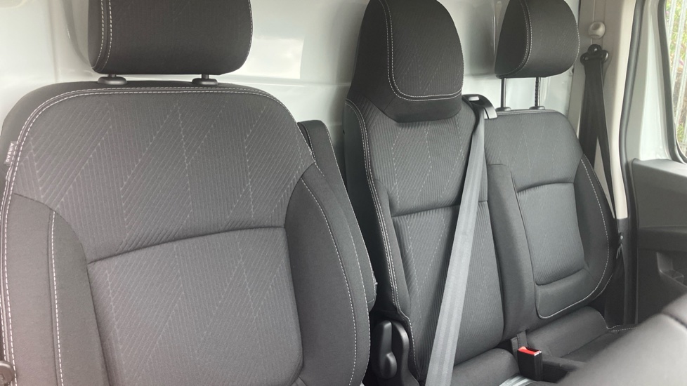 Renault Trafic Swb Diesel SL30 Blue dCi 150 Extra [Safety] Van EAG9 - Image 15