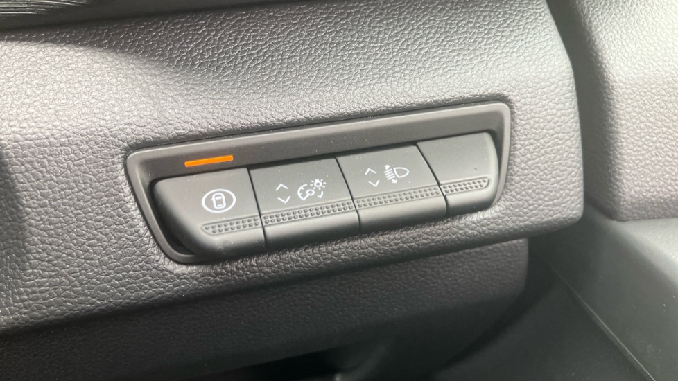 Renault Trafic Swb Diesel SL30 Blue dCi 150 Extra [Safety] Van EAG9 - Image 27