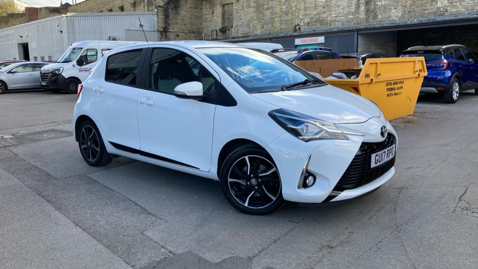 Toyota Yaris 1.5 VVT-i Design 5dr Petrol Hatchback - Image 8