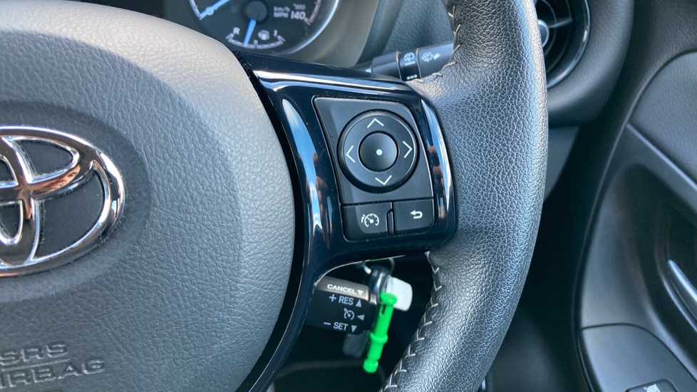 Toyota Yaris 1.5 VVT-i Design 5dr Petrol Hatchback - Image 25