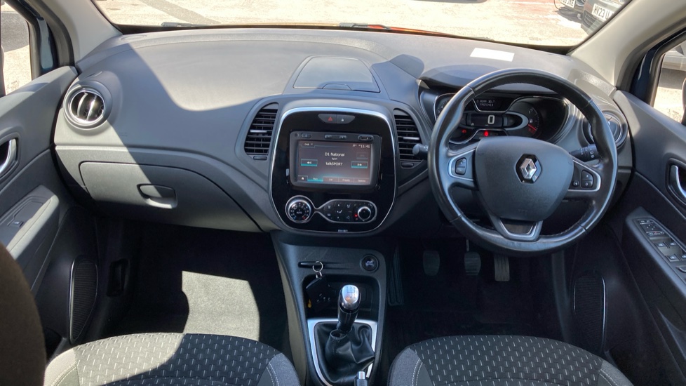 Renault Captur 0.9 TCE 90 Dynamique S Nav 5dr Petrol Hatchback - Image 10