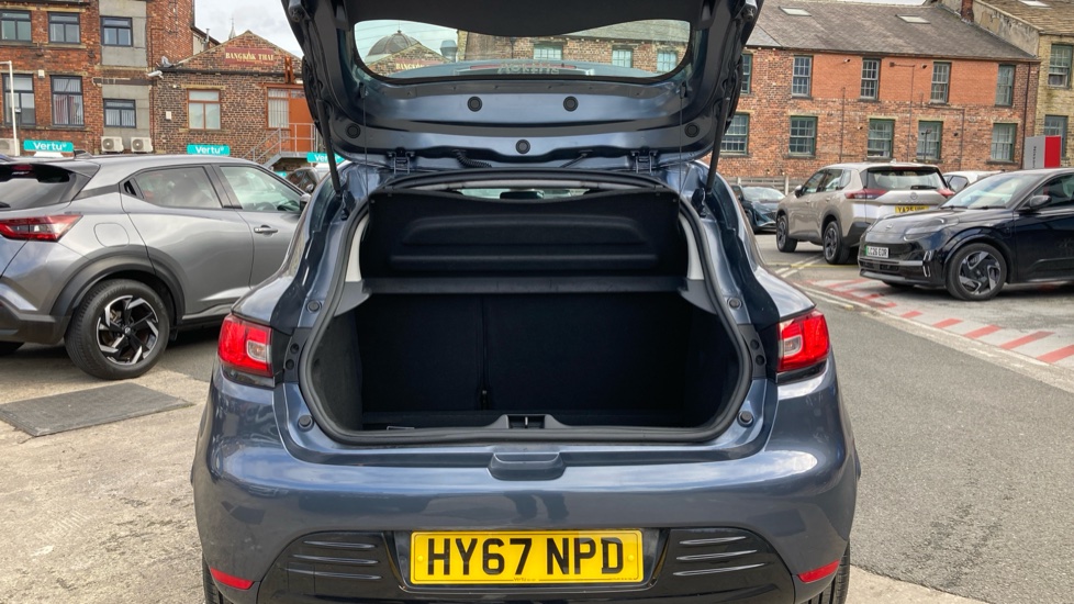 Renault Clio 1.2 TCE Dynamique Nav 5dr Petrol Hatchback - Image 4