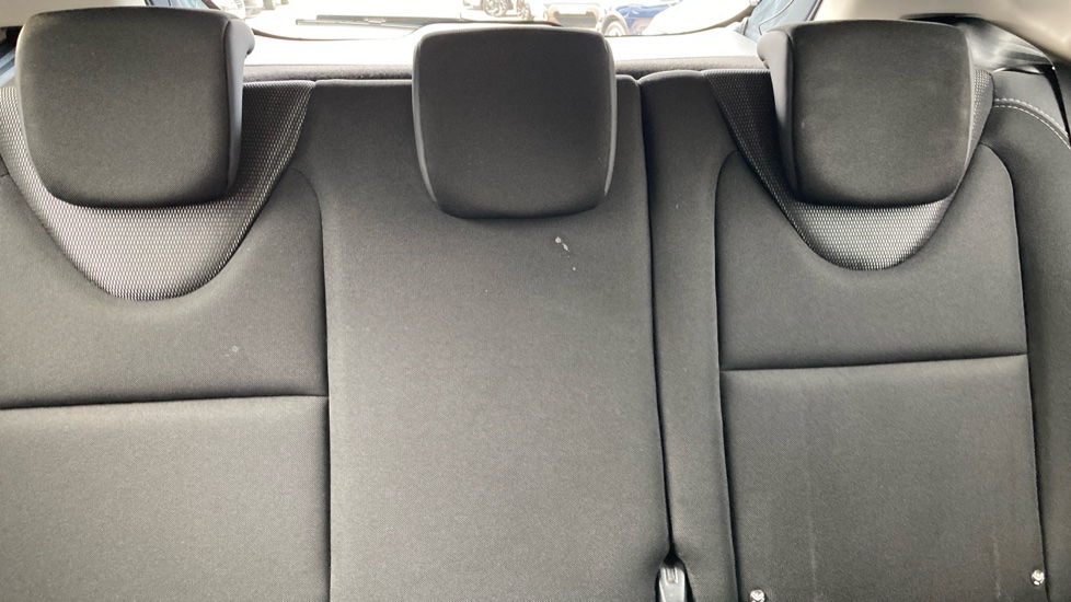 Renault Clio 1.2 TCE Dynamique Nav 5dr Petrol Hatchback - Image 15