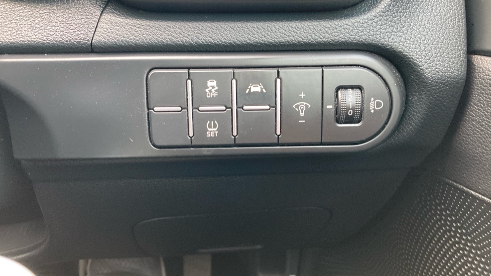 Kia Ceed 1.0T GDi ISG 2 5dr Petrol Hatchback - Image 26
