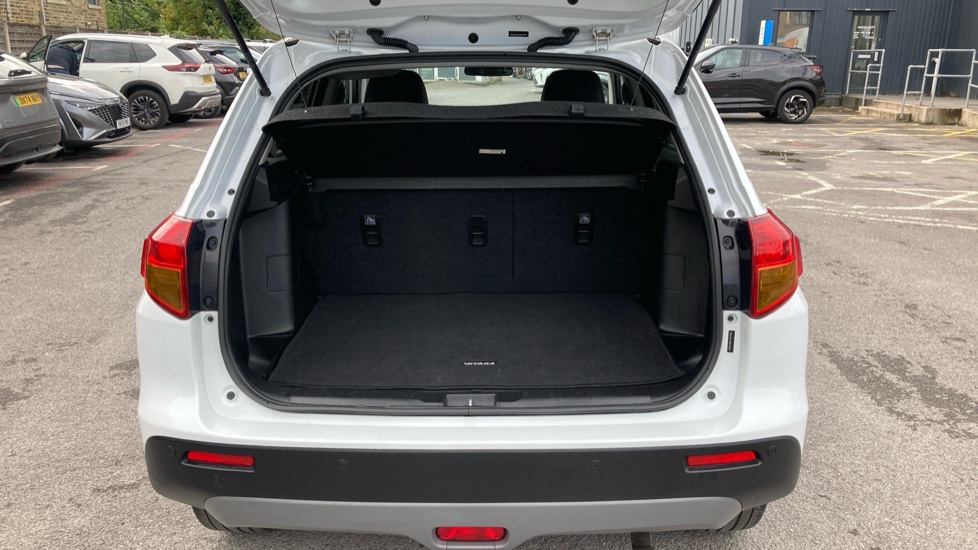 Suzuki Vitara 1.4 Boosterjet S ALLGRIP 5dr Petrol Estate - Image 4