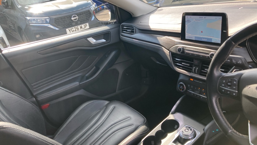 Ford Focus Vignale 2.0 EcoBlue 5dr Auto Diesel Estate - Image 14
