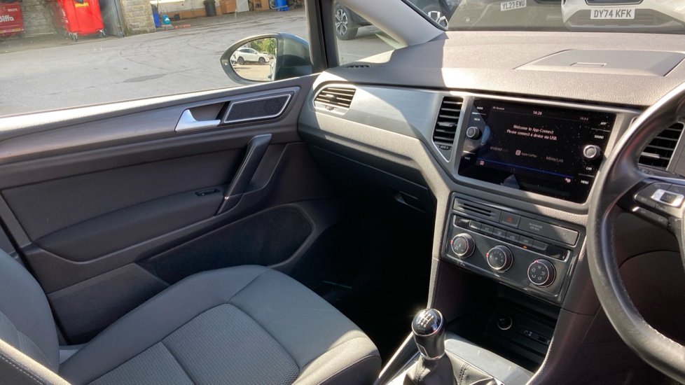 Volkswagen Golf SV 1.5 TSI EVO 130 SE 5dr Petrol Hatchback - Image 14