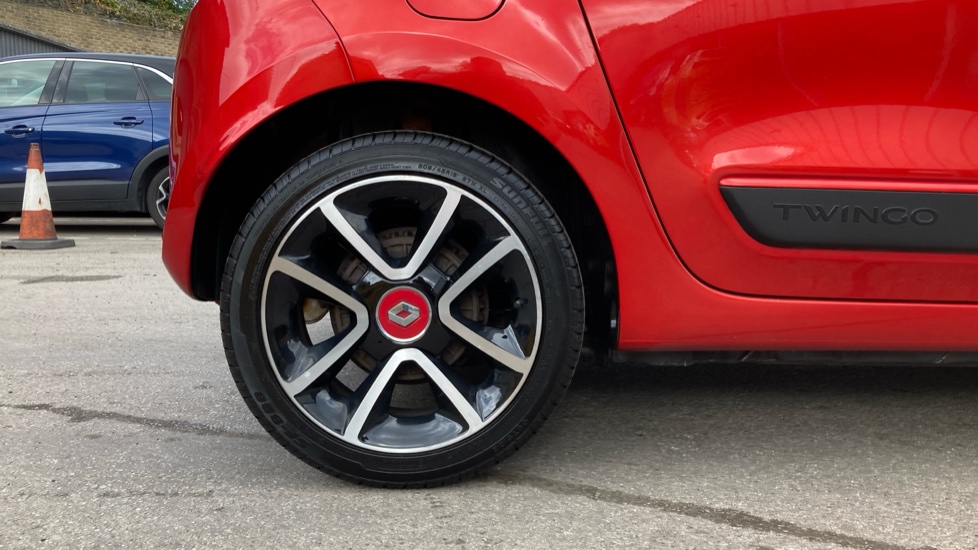 Renault Twingo 0.9 TCE Dynamique 5dr [Start Stop] Petrol Hatchback - Image 7