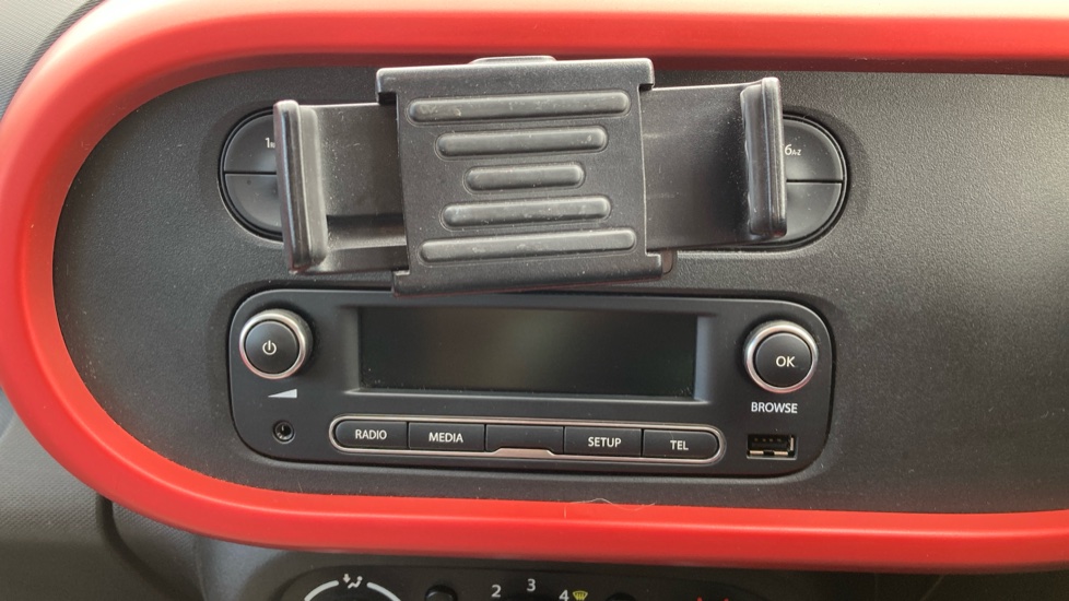 Renault Twingo 0.9 TCE Dynamique 5dr [Start Stop] Petrol Hatchback - Image 23