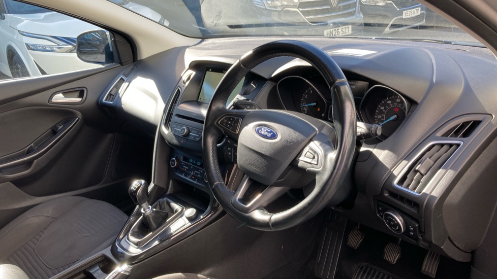 Ford Focus 1.0 EcoBoost 125 Titanium 5dr Petrol Hatchback - Image 11