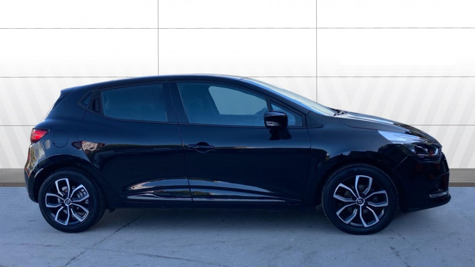 Renault Clio 0.9 TCE 75 Play 5dr Petrol Hatchback - Image 5