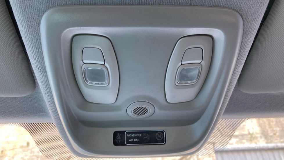 Renault Clio 0.9 TCE 75 Play 5dr Petrol Hatchback - Image 25