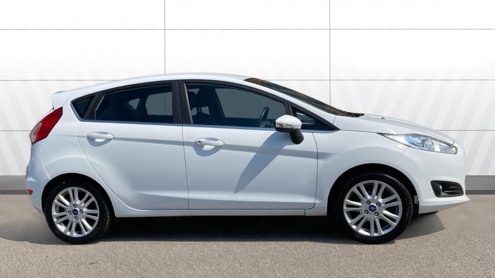 Ford Fiesta 1.25 82 Zetec 5dr Petrol Hatchback - Image 5