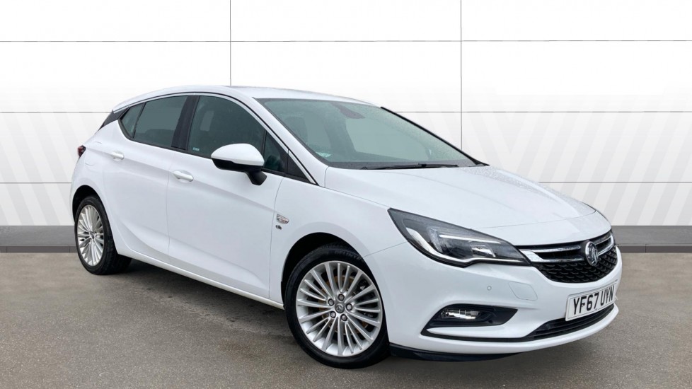 Vauxhall Astra 1.6 CDTi 16V 136 Elite 5dr Auto Diesel Hatchback - Image 1