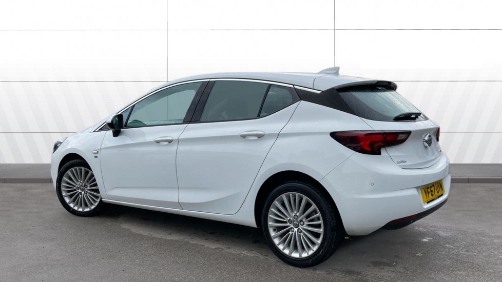 Vauxhall Astra 1.6 CDTi 16V 136 Elite 5dr Auto Diesel Hatchback - Image 2