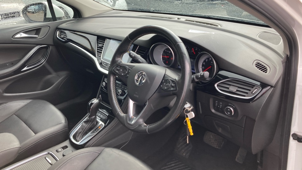 Vauxhall Astra 1.6 CDTi 16V 136 Elite 5dr Auto Diesel Hatchback - Image 11