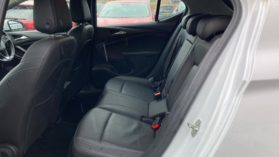 Vauxhall Astra 1.6 CDTi 16V 136 Elite 5dr Auto Diesel Hatchback - Image 16
