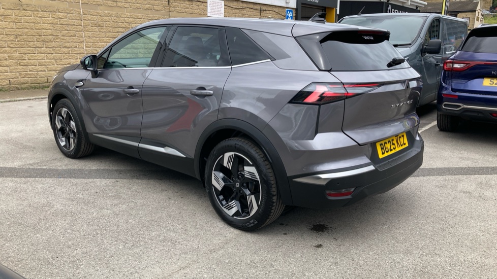 Renault Symbioz 1.6 E-Tech FHEV 145 Techno 5dr Auto Hybrid Estate - Image 17