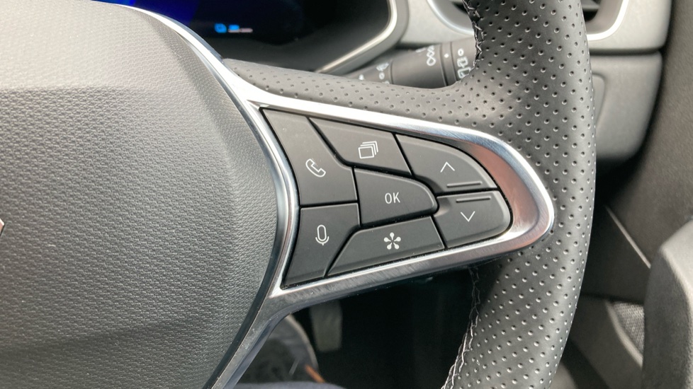 Renault Symbioz 1.6 E-Tech FHEV 145 Techno 5dr Auto Hybrid Estate - Image 25