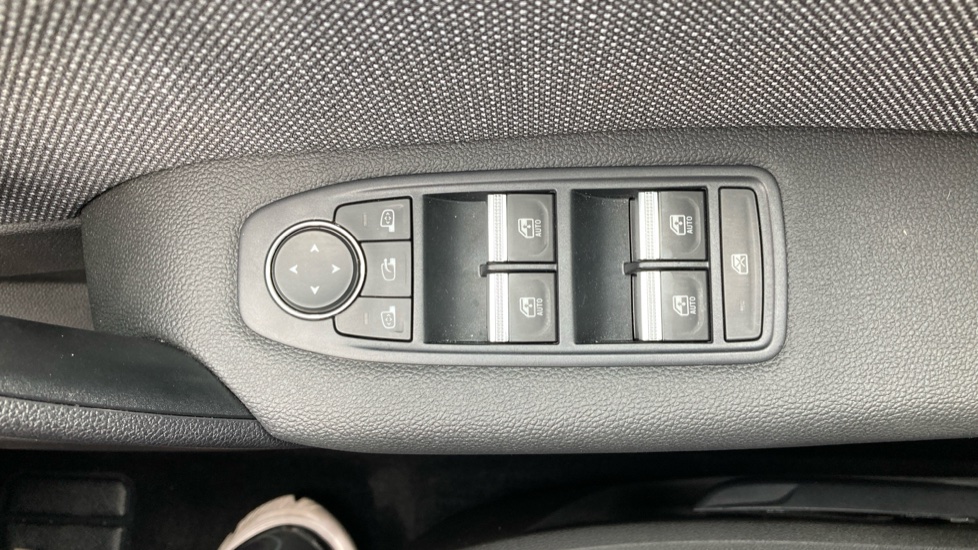 Renault Symbioz 1.6 E-Tech FHEV 145 Techno 5dr Auto Hybrid Estate - Image 26