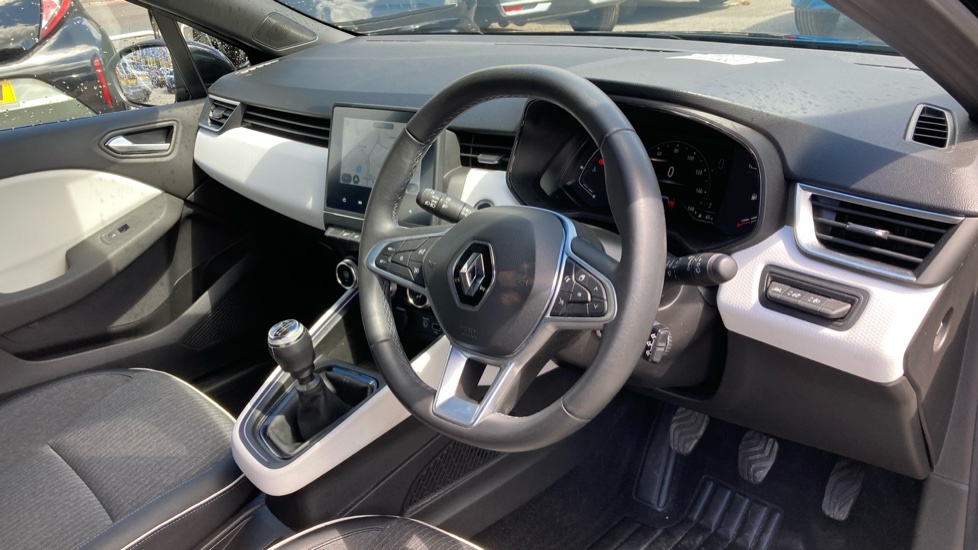 Renault Clio 1.0 TCe 90 S Edition 5dr Petrol Hatchback - Image 11